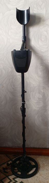 Продам метало искатель срочно