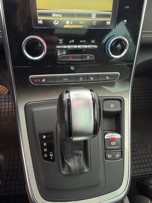 Renault Grand Scenic Initiale Paris 2019 1.3 benzină 159 cp