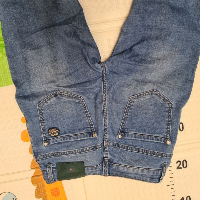 Продам новые джинсы