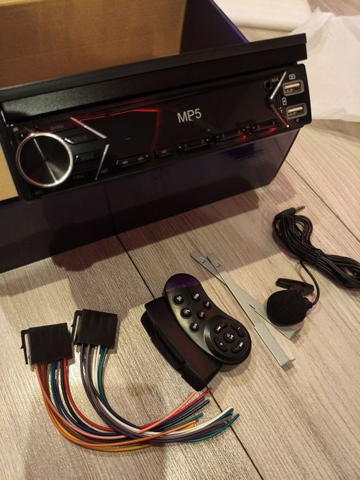 Unitate auto MP5 7 inch multimedia ecran retractabil