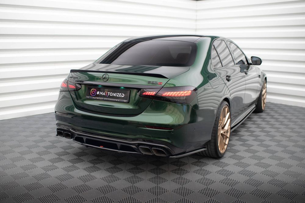 Добавка за задна броня Maxton design за Mercedes Benz W213 E63 (2020-)