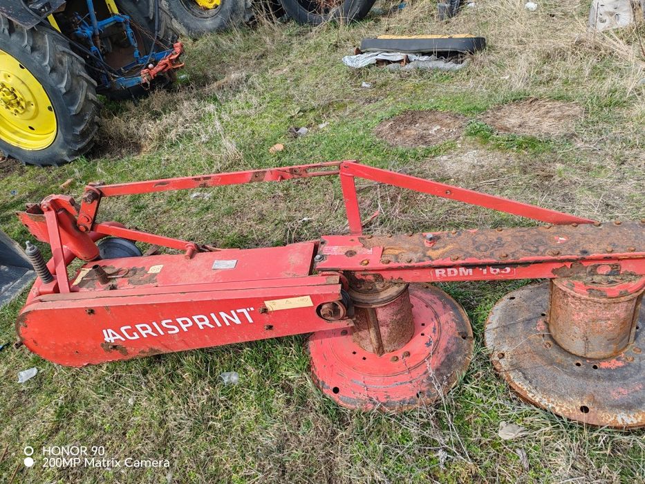 Пролетна сеялка и дискова косачка