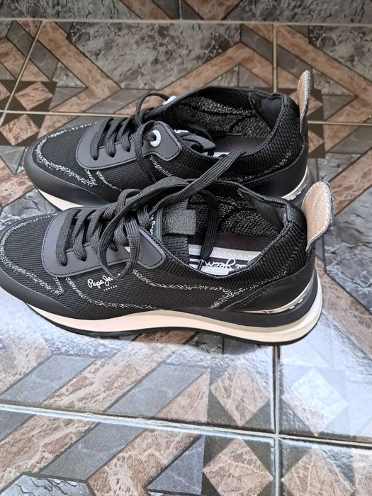 Нови обувки Pepe Jeans