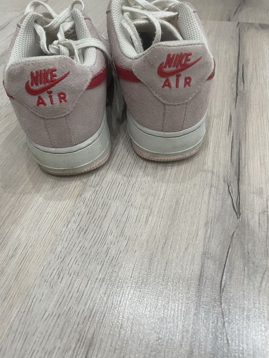 Кроссовки в отличном состоянии