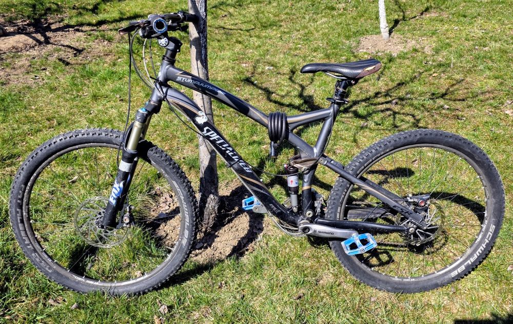 Specialised stump jumper full suspention