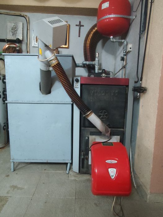 Котел и горелка за пелети