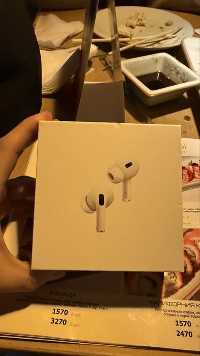Наушники Airpods