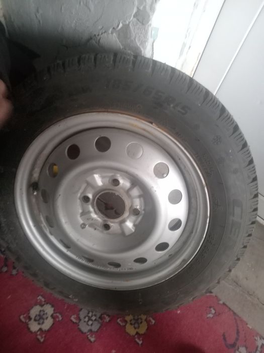 Продам зимние шины