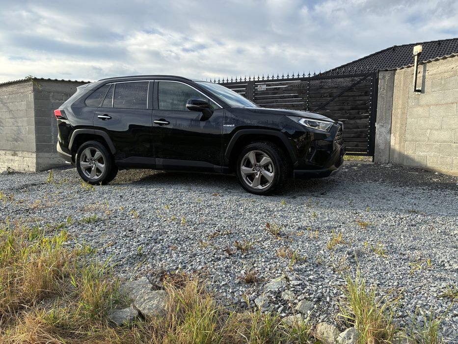 Toyota RAV4 Hybrid Luxury AWD-i 4x4 | 07 2019 | Unic Proprietar | Istoric Toyota | Garantie Hybrid  Activa