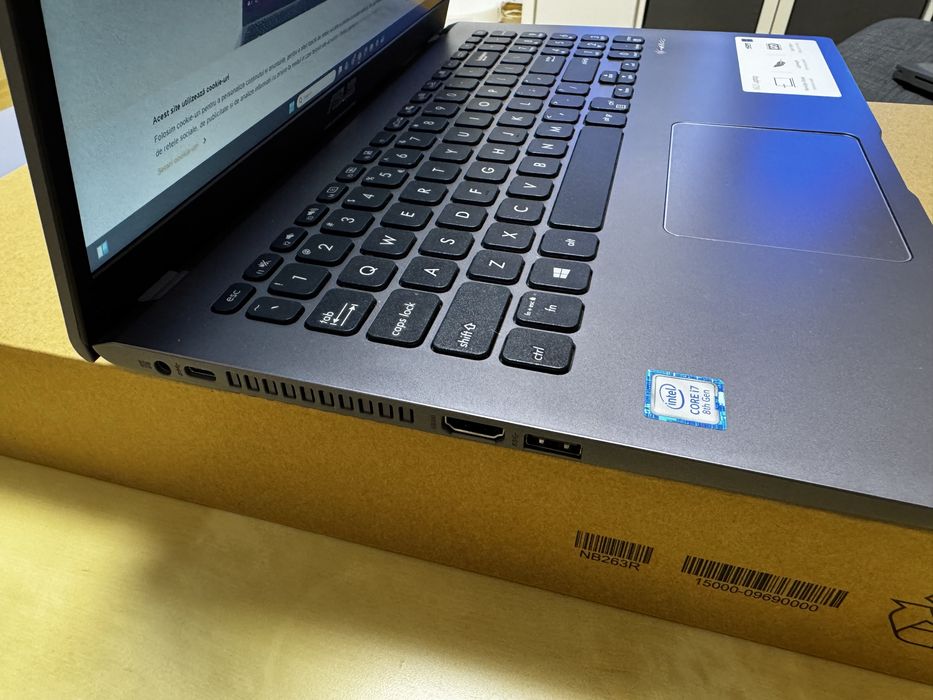 Laptop Asus VivoBook 15,6” Intel i7