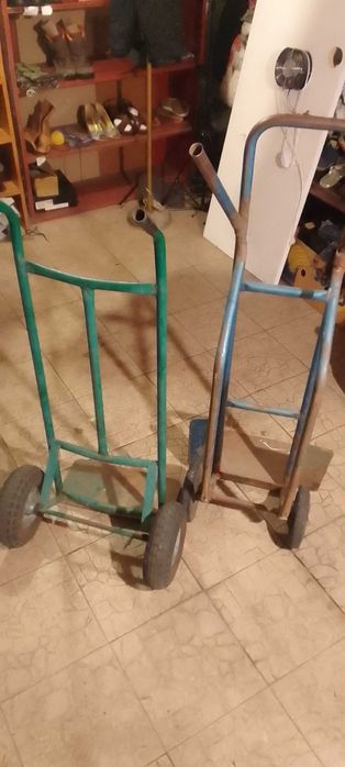 Cărucioare pentru materiale