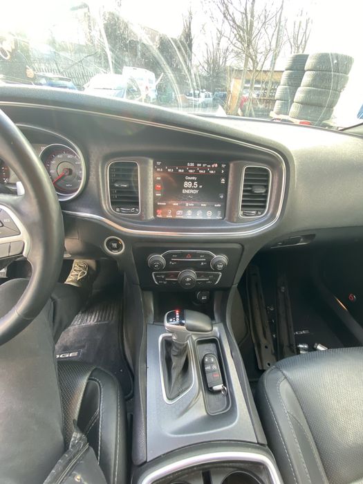 На части dodge charger