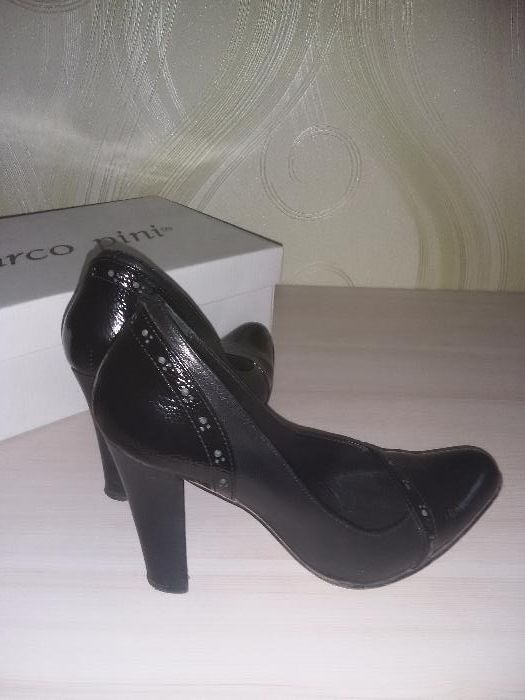 продам женские туфли