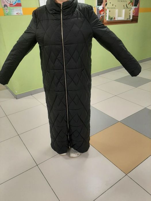 Қара ұзын жылы пальто