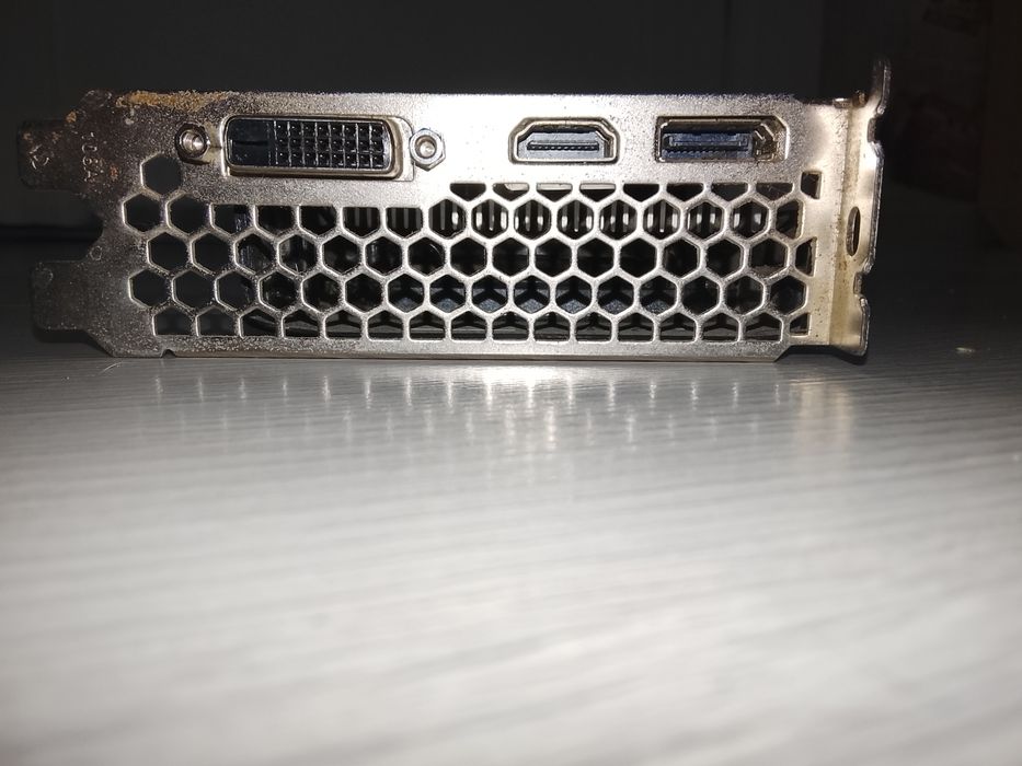 Видеокарта GTX 1050TI 4 GB