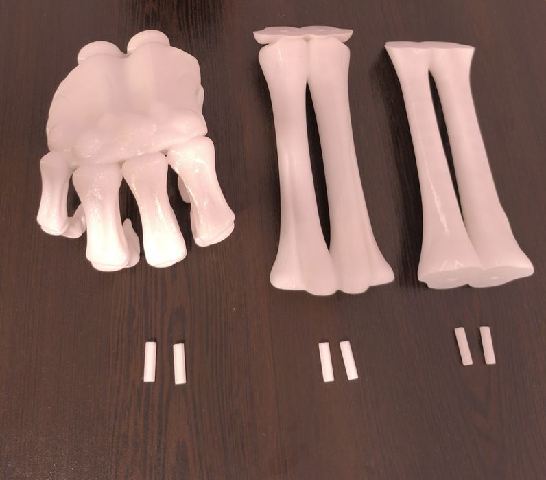 Декоративна скелетна ръка с фенер(3D принтирана)