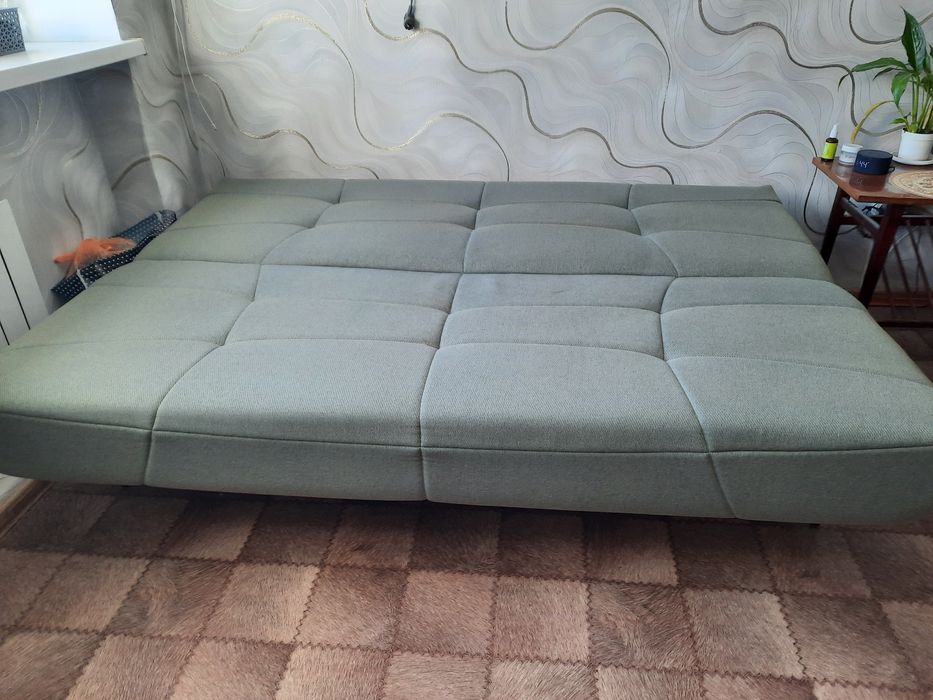 Продам диван в отличном состоянии!