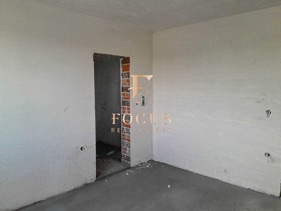 Продава се Тристаен апартамент в Пловдив, Южен - 122 кв.м за 968 €/кв.м - Снимка #1