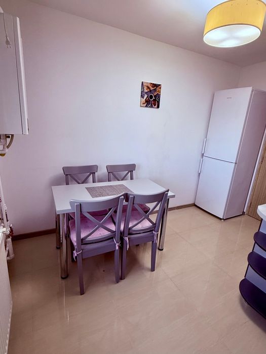 Apartament 2 camere de vanzare-centrala proprie