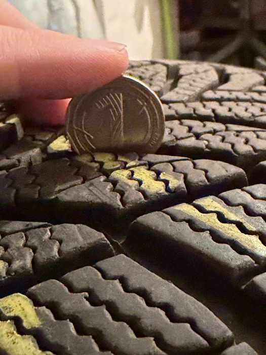 !ЗАПАЗЕНИ! Зимни Гуми Nexen 215/60/R17 DOT 1722 4броя