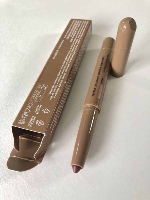 Rhode Peptide Lip Shape молив за устни от Hailey Bieber ралични нюанси