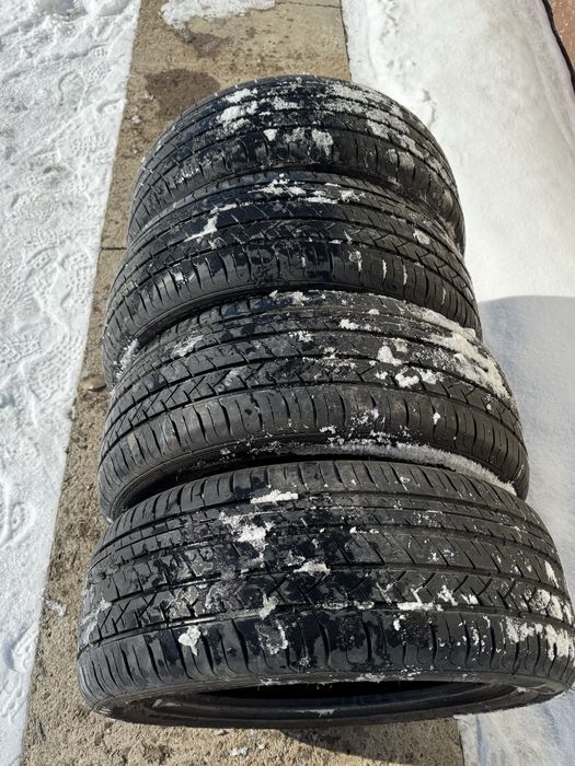 235/50/R18 летние покрышки