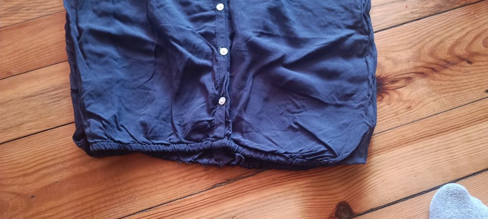 Дамска риза 7 €.