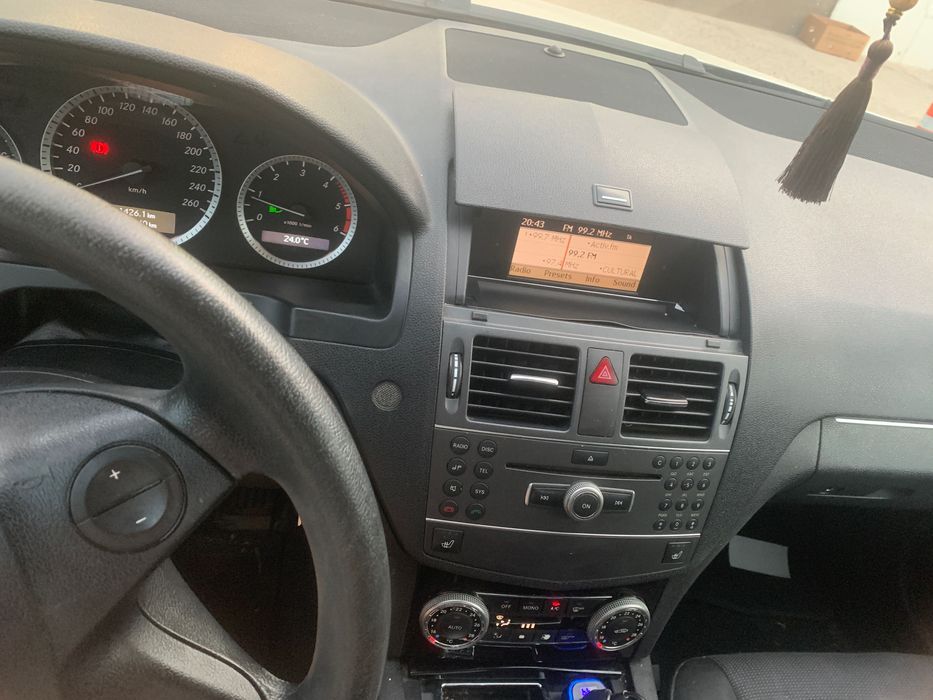 MERCEDES-BENZ E-Class 2010 — imagine 5