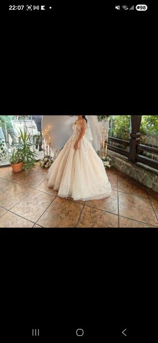 Rochie mireasa tip printesa