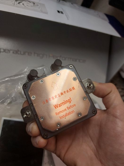 Cooler cu display mare Thermalright Hyper Vision 360 white argb nou!