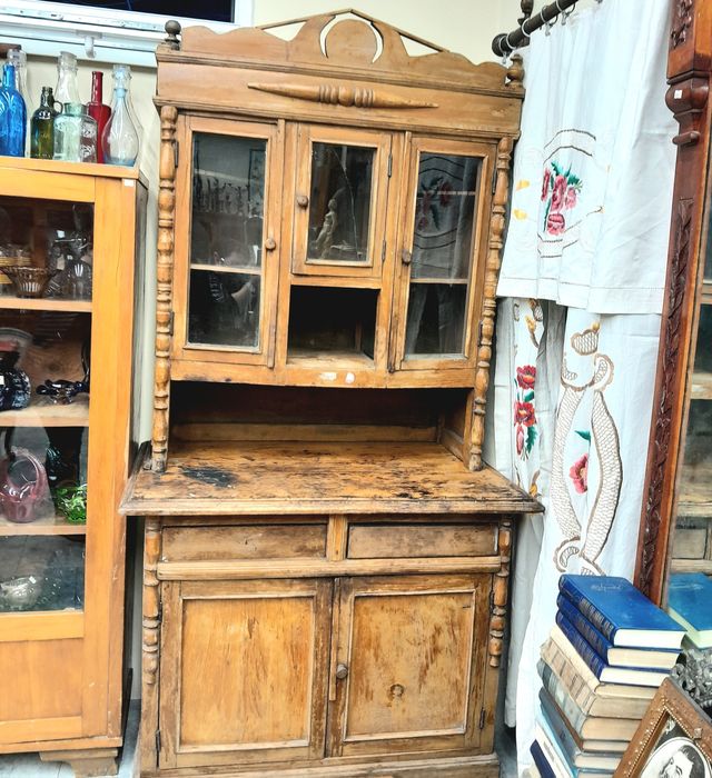 Буфеты деревянные. Винтаж.