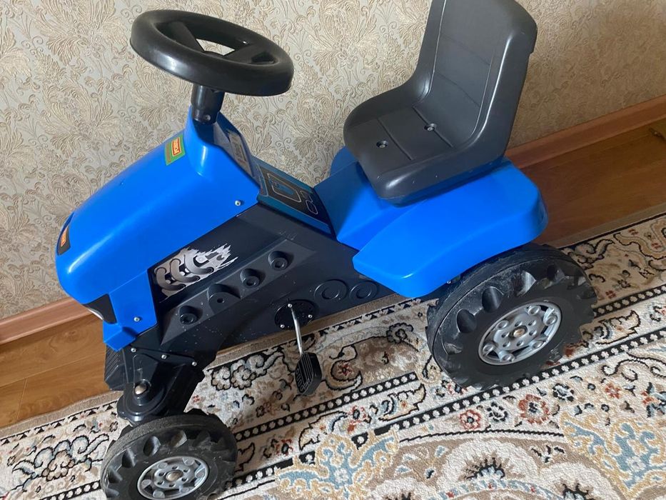 Продам Трактор детский