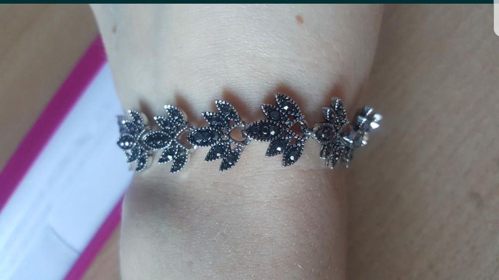 Продам красивый браслет на руку проба 925