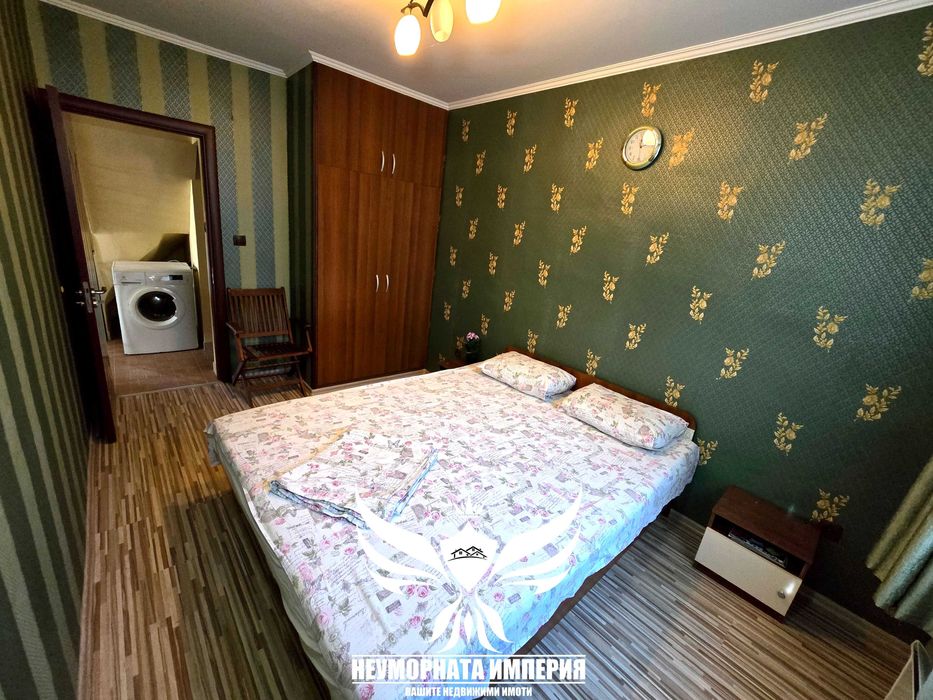 Под наем двуетажна къща с постройки 210РЗП с 1101кв. двор с.Тополово