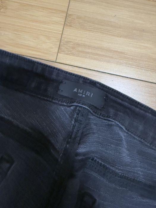 Blugi amiri negrii