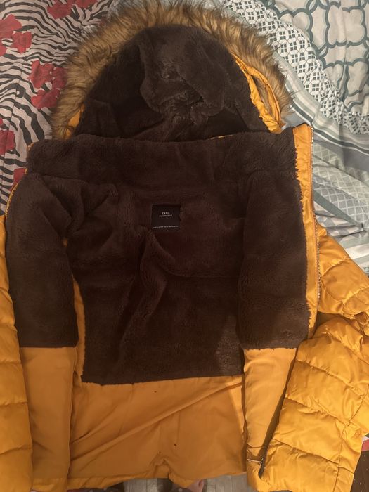 Яке зимно топли и от вътре е пухкаво използвано е но е като ново