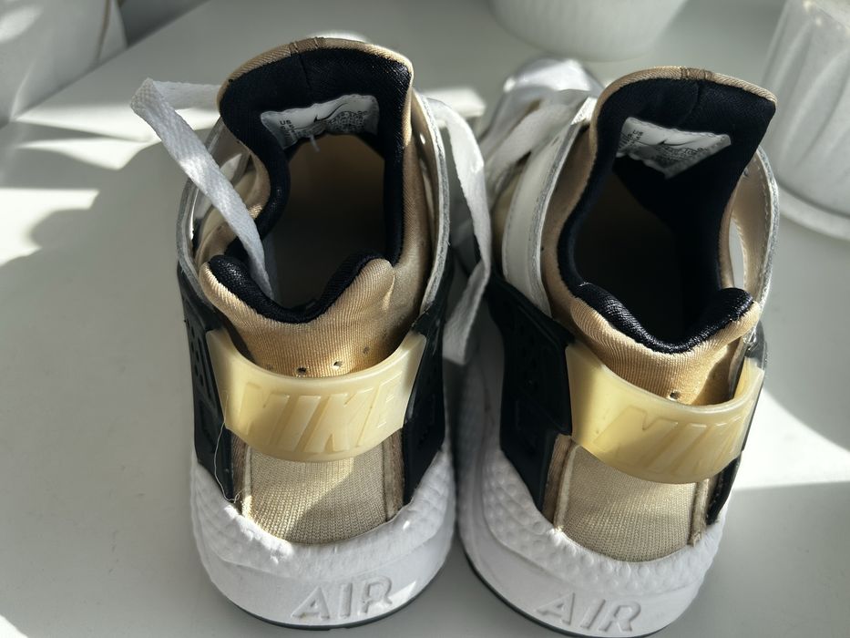 Продам кроссовки