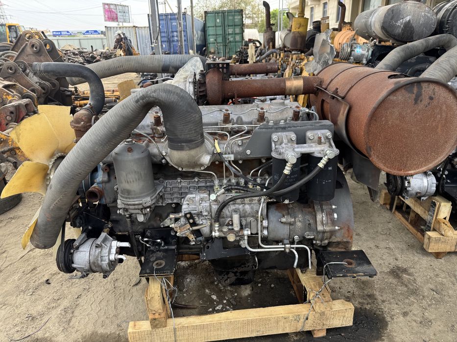 Hyundai 6D16  двигатели сотилади.