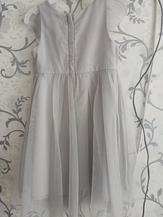 Платье детское розовое, белое.