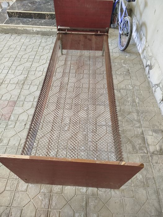 Krovat sotiladi bir necha xili bor