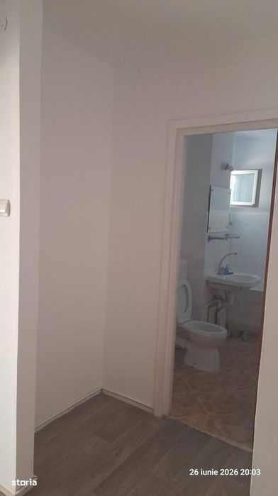3 camere 2 balcoane, 3 min metrou Gorjului. 112500 euro