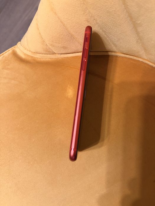 Iphone SE 2020, червен, 64 GB