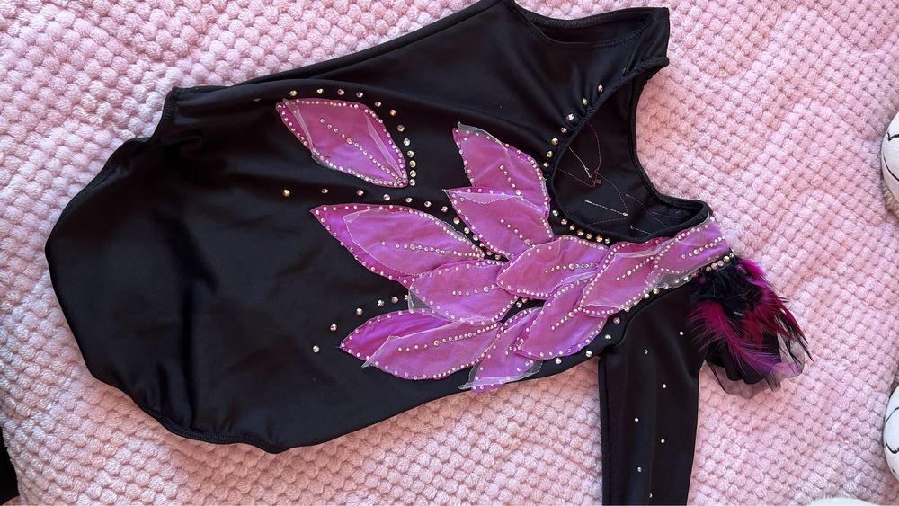 Трико за художествена гимнастика