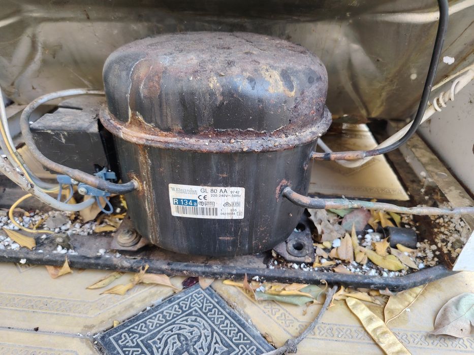 холодильник рабочий сотилади