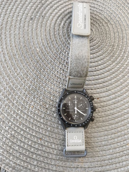 Часовник Omega Swatch