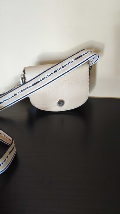 Дамска чанта Tommy Hilfiger