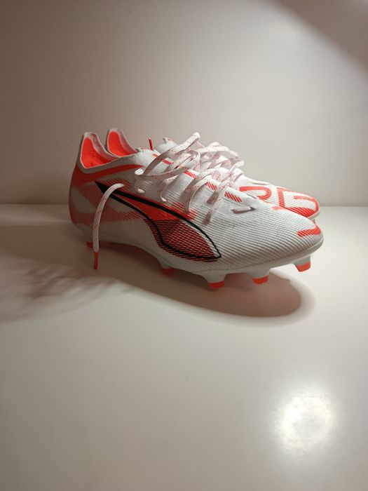 Ghete de fotbal puma ultra