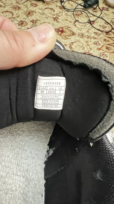 Продам кожанную обувь