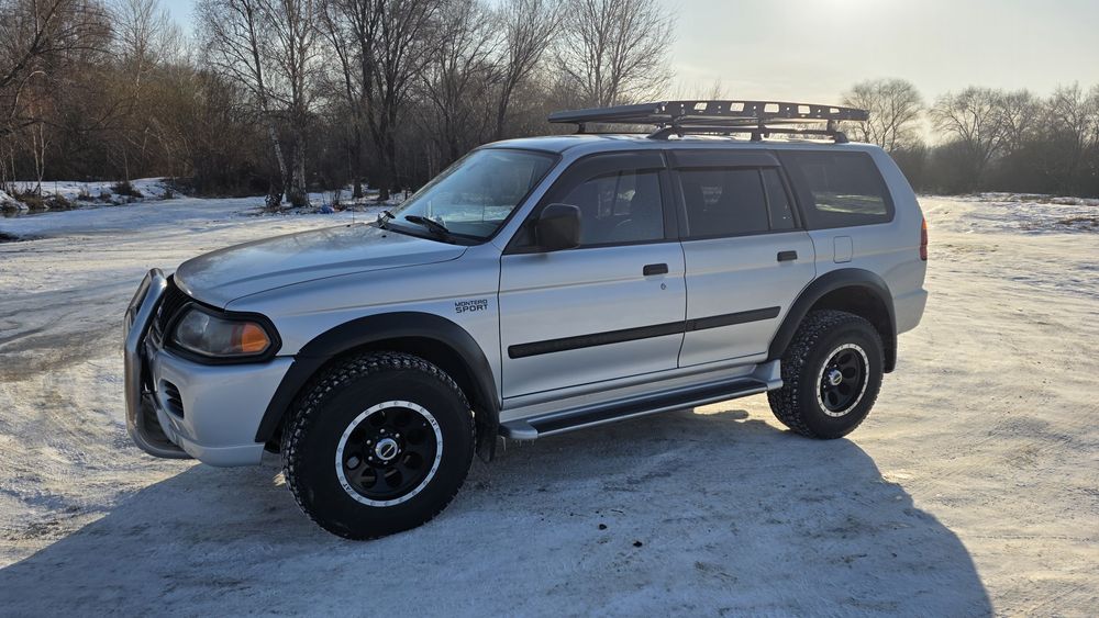 Митсубиси Montero sport