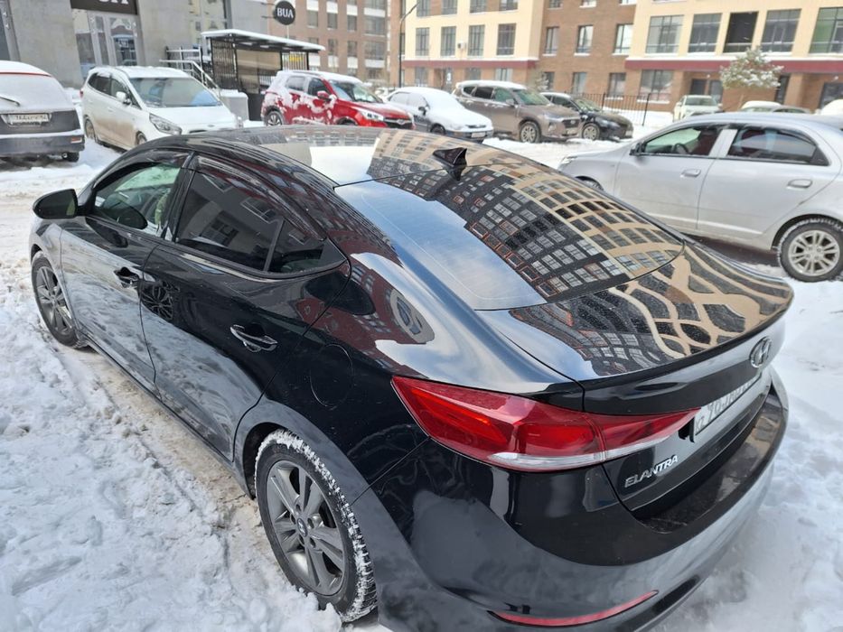 Продам машину hyundai elantra